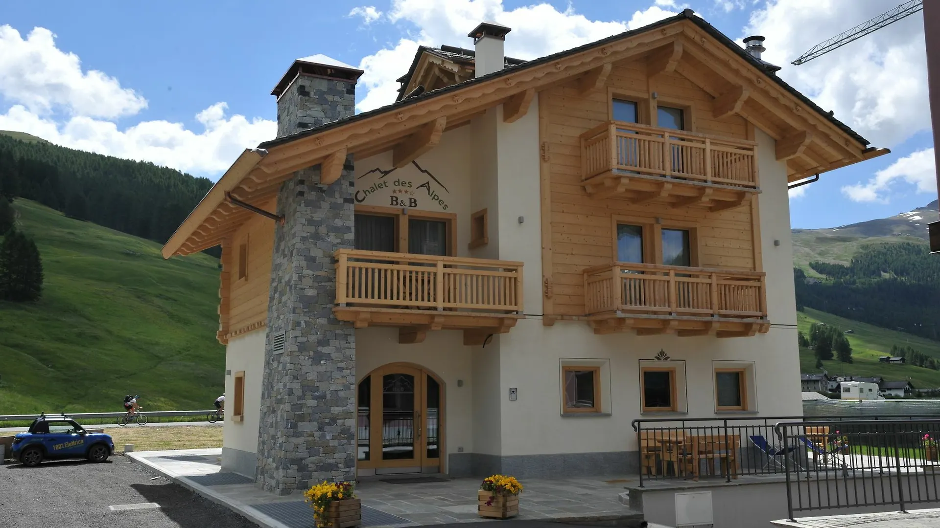B&B Ecohotel Chalet Des Alpes Livigno Italy